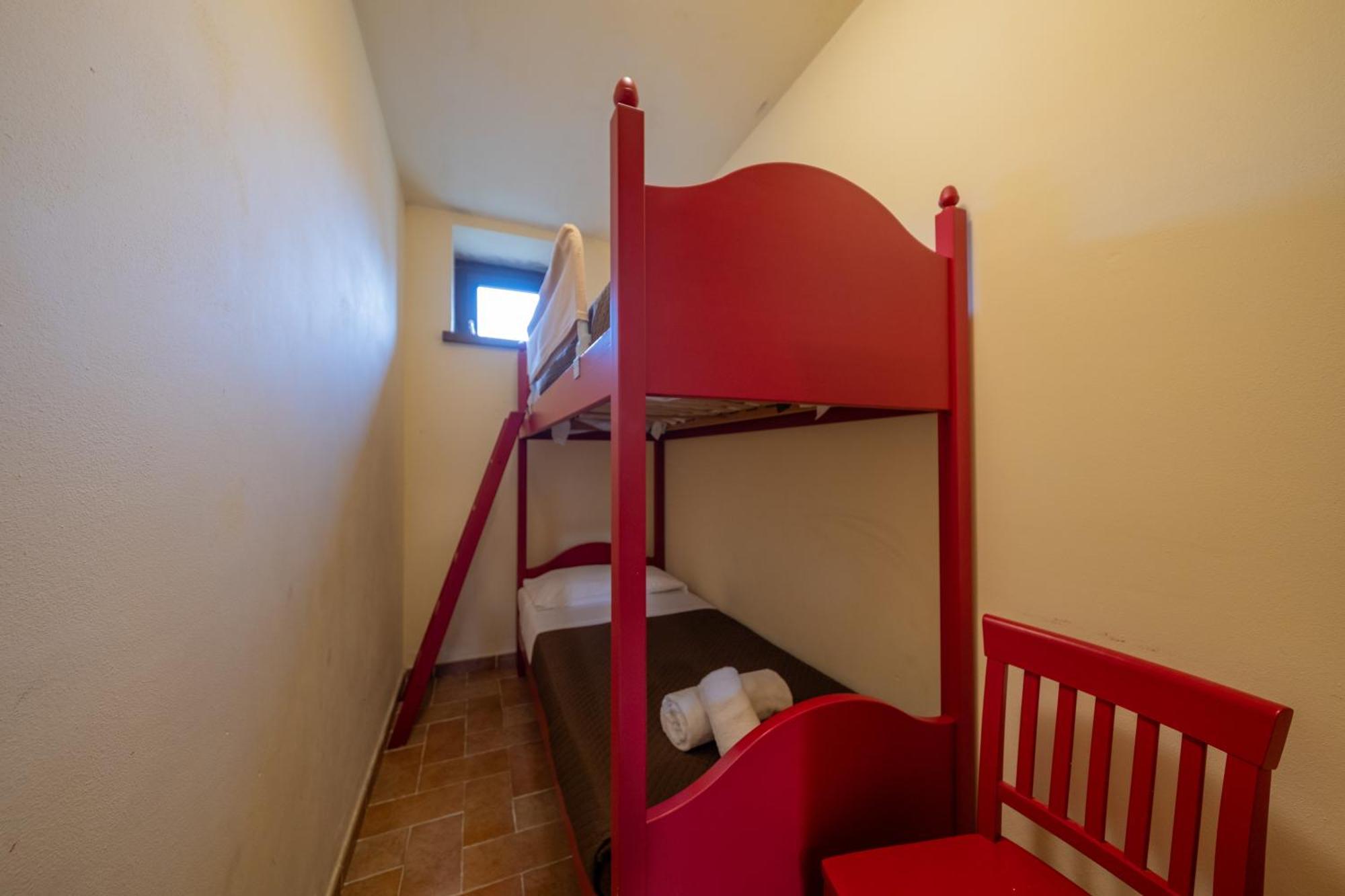 Agriturismo Borgo Biaia Camporgiano Eksteriør bilde