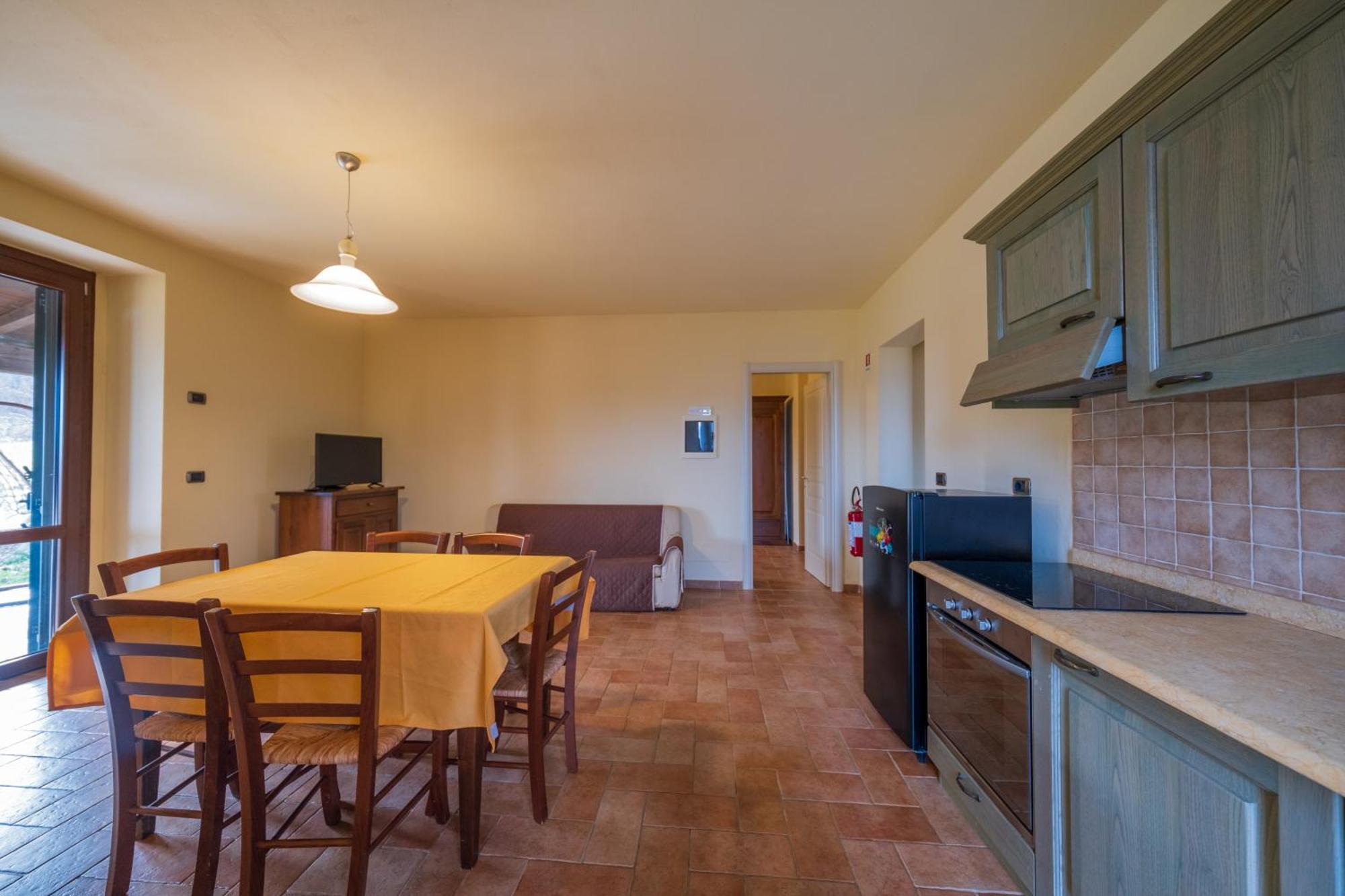 Agriturismo Borgo Biaia Camporgiano Eksteriør bilde