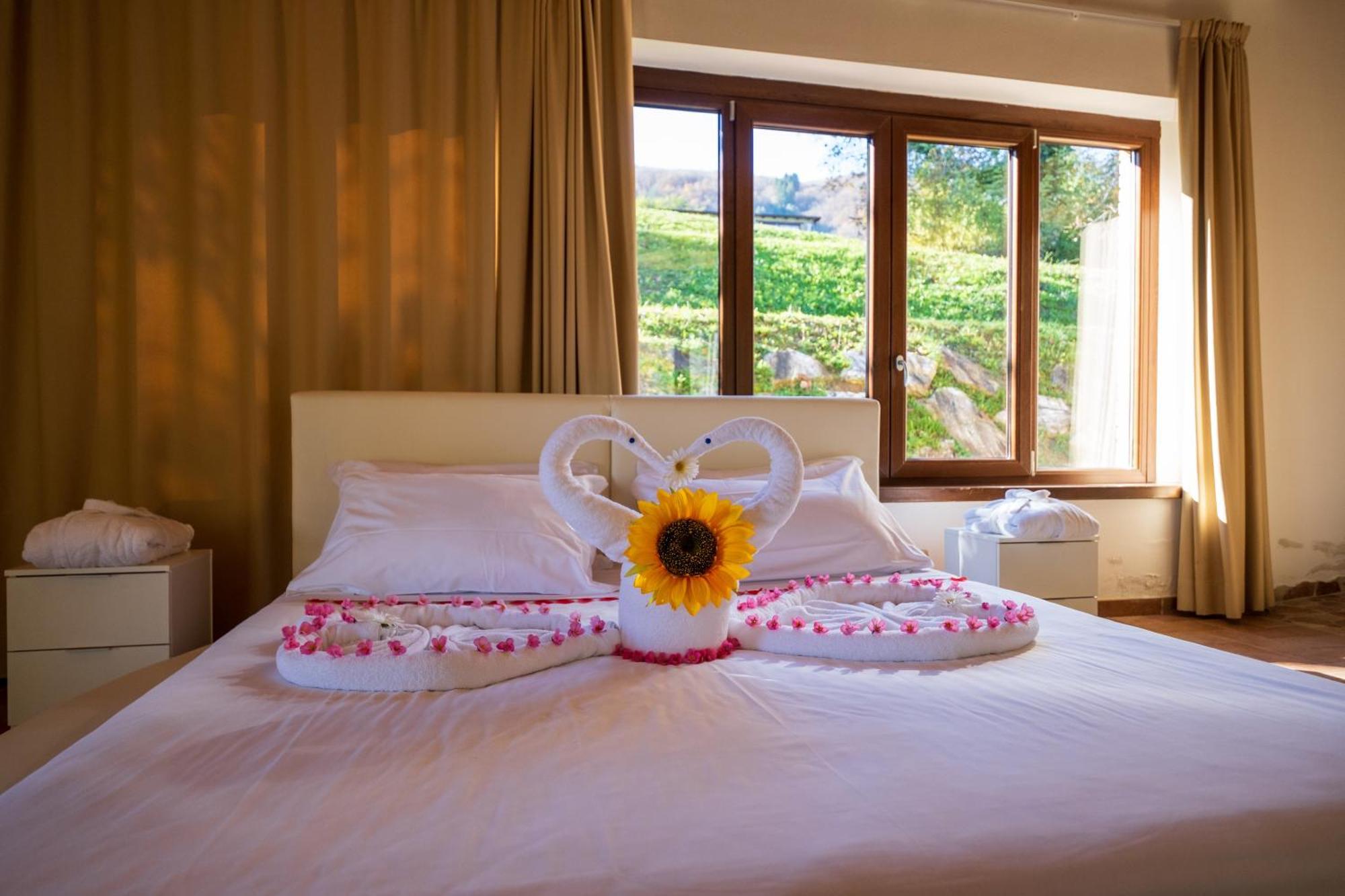 Agriturismo Borgo Biaia Camporgiano Eksteriør bilde