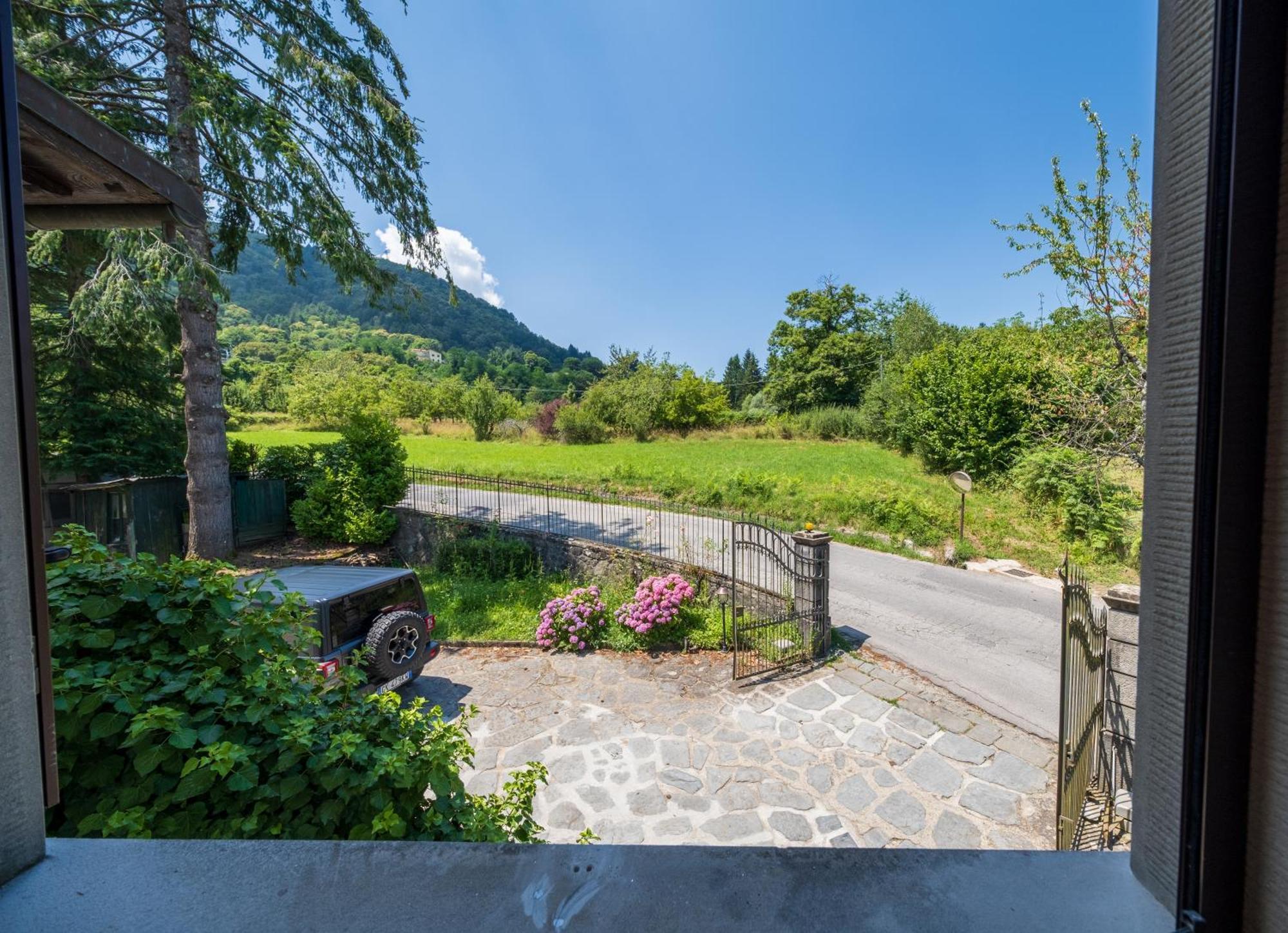 Agriturismo Borgo Biaia Camporgiano Eksteriør bilde