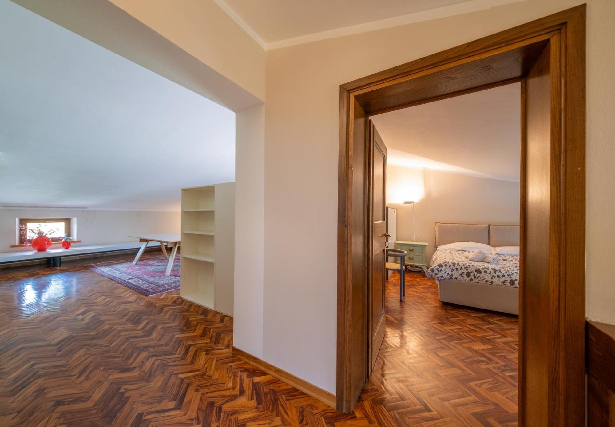 Agriturismo Borgo Biaia Camporgiano Eksteriør bilde
